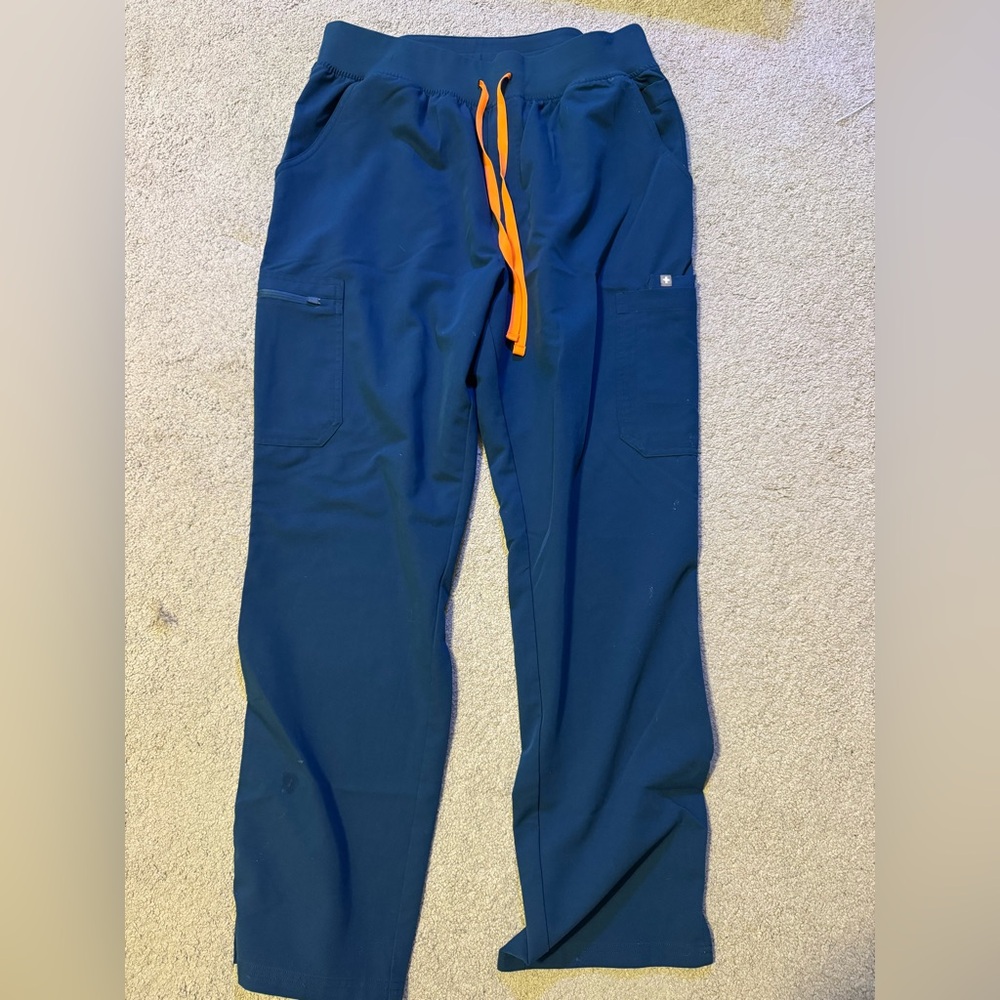 Figs straight leg scrubs